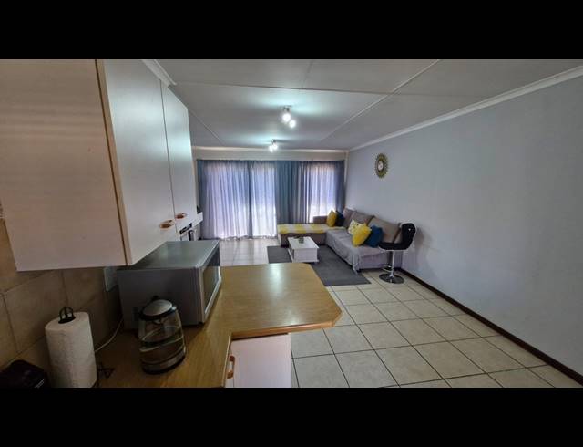 2 BEDROOM DUPLEX FOR SALE IN WILLOW PARK